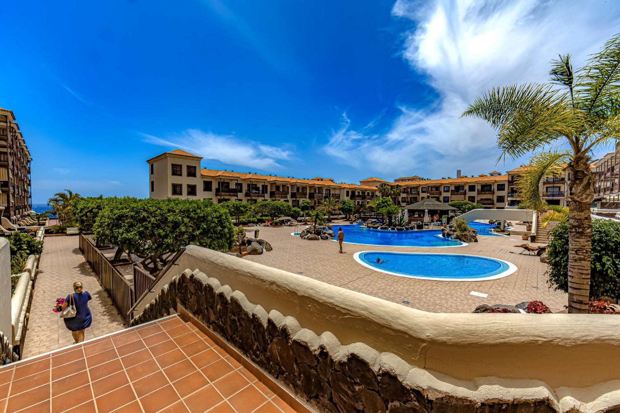 Atlantis 3 One Bedroom, Sea Front, In Complex With Pool Costa Del Silencio Exterior photo