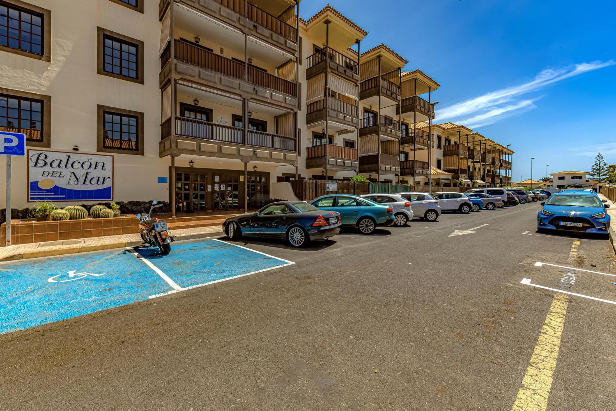 Atlantis 3 One Bedroom, Sea Front, In Complex With Pool Costa Del Silencio Exterior photo